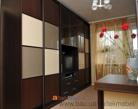 Шкаф-купе в гостиную